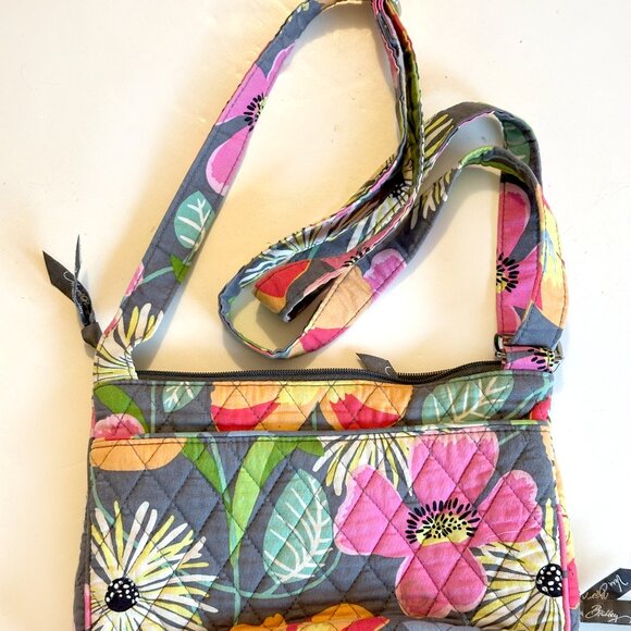 Vera Bradley Multicolor Floral Quilted Crossbody Bag 10" x 6 1/2" - Picture 5 of 7